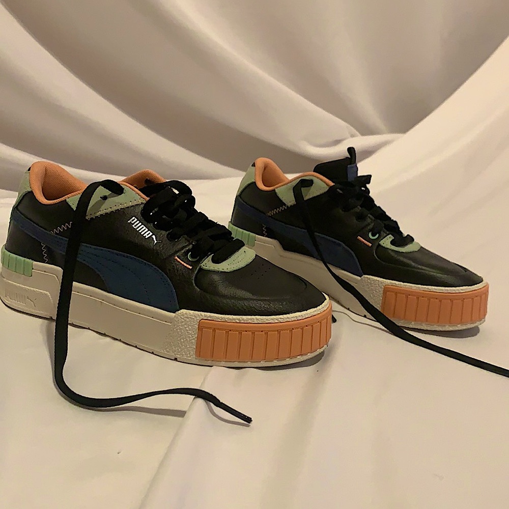 Puma Sneakers